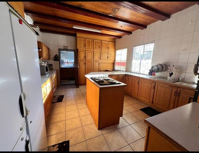 4 BEDROOM HOUSE FOR SALE IN LAUDIUM